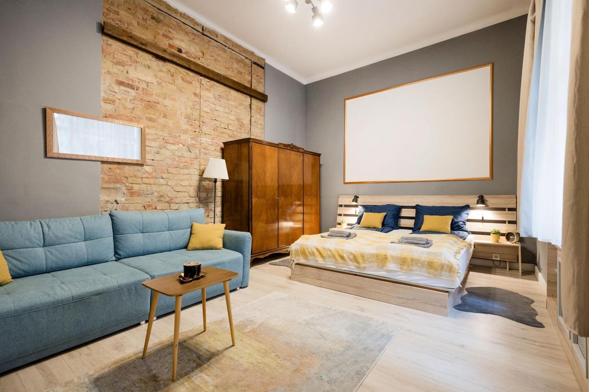 Appartamento Urban Tranquillity By The Main Shopping Street Budapest Esterno foto